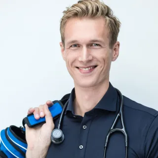Dr. Stefan van Rooijen